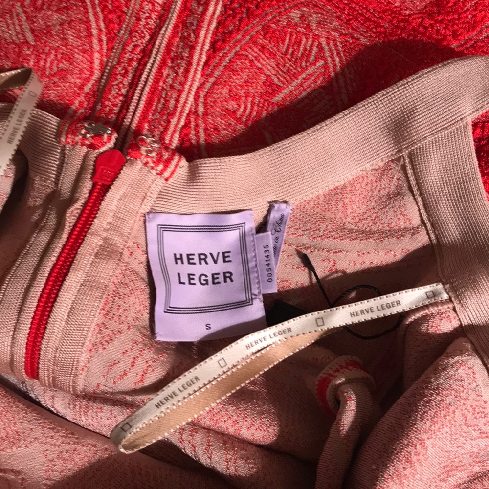 Hervé Léger dress in red - Picture 4 of 15